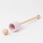 Becher und Ball - Kinderspielzeug: Minze
